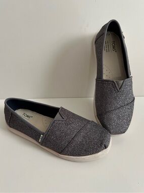 Toms Girls 1.5Y slip on shoe